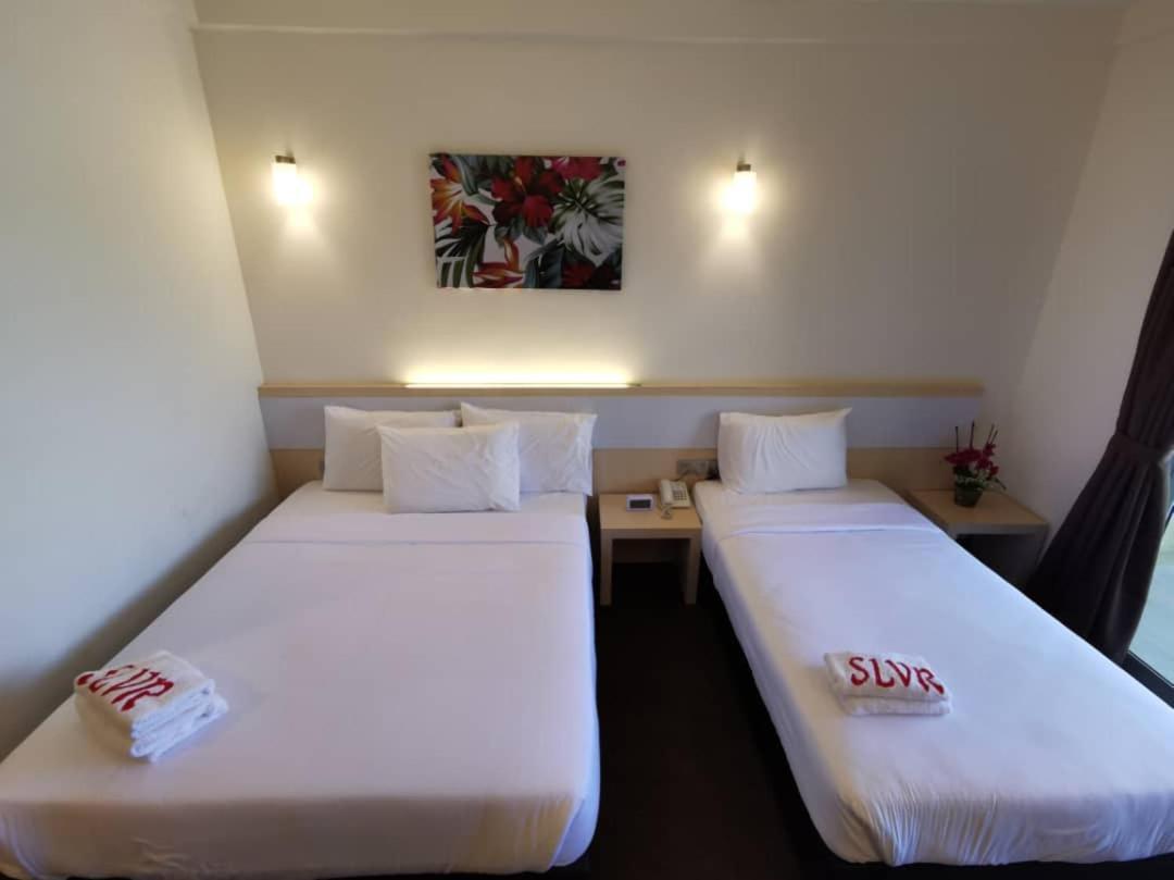 Serdang Lake View Resort Sungai Kechil Екстер'єр фото