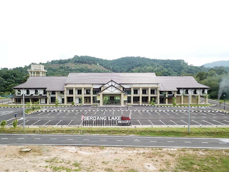 Serdang Lake View Resort Sungai Kechil Екстер'єр фото